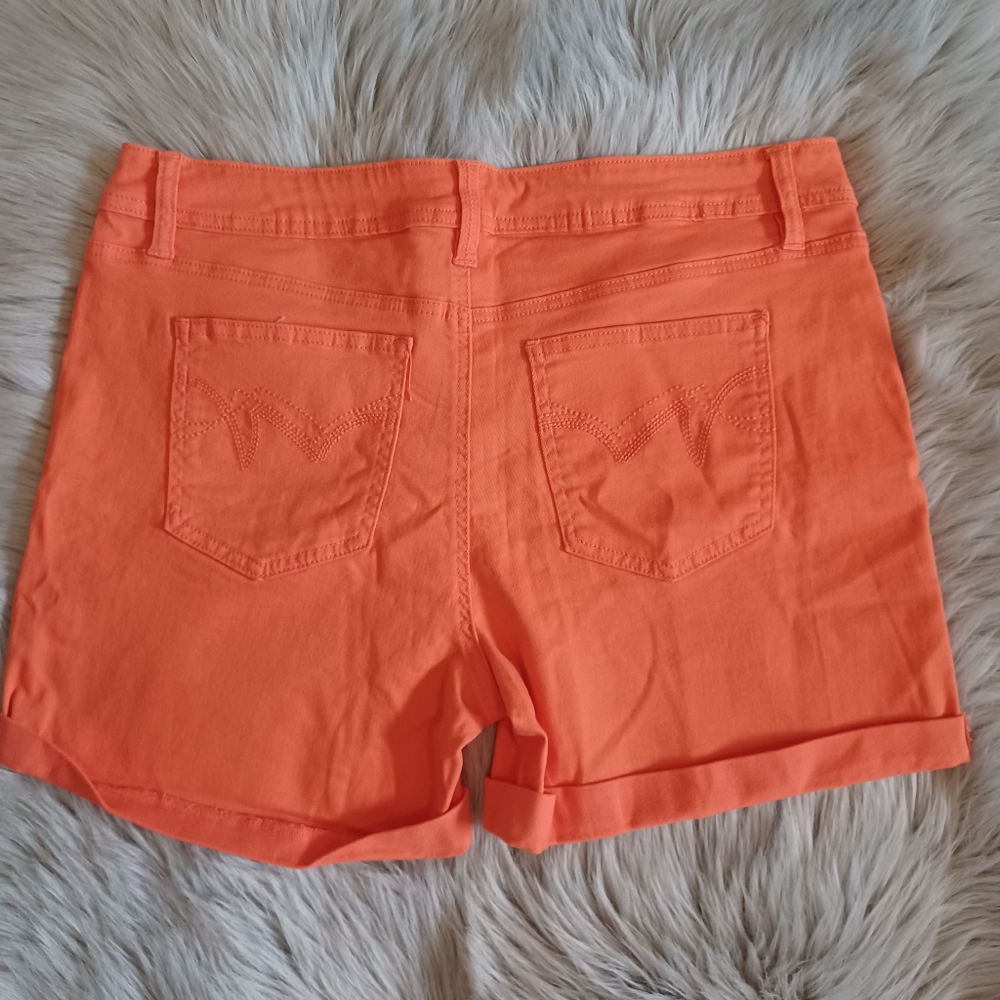 Signature Studio New Orange Chino Shorts Size 16 - Picture 2 of 6